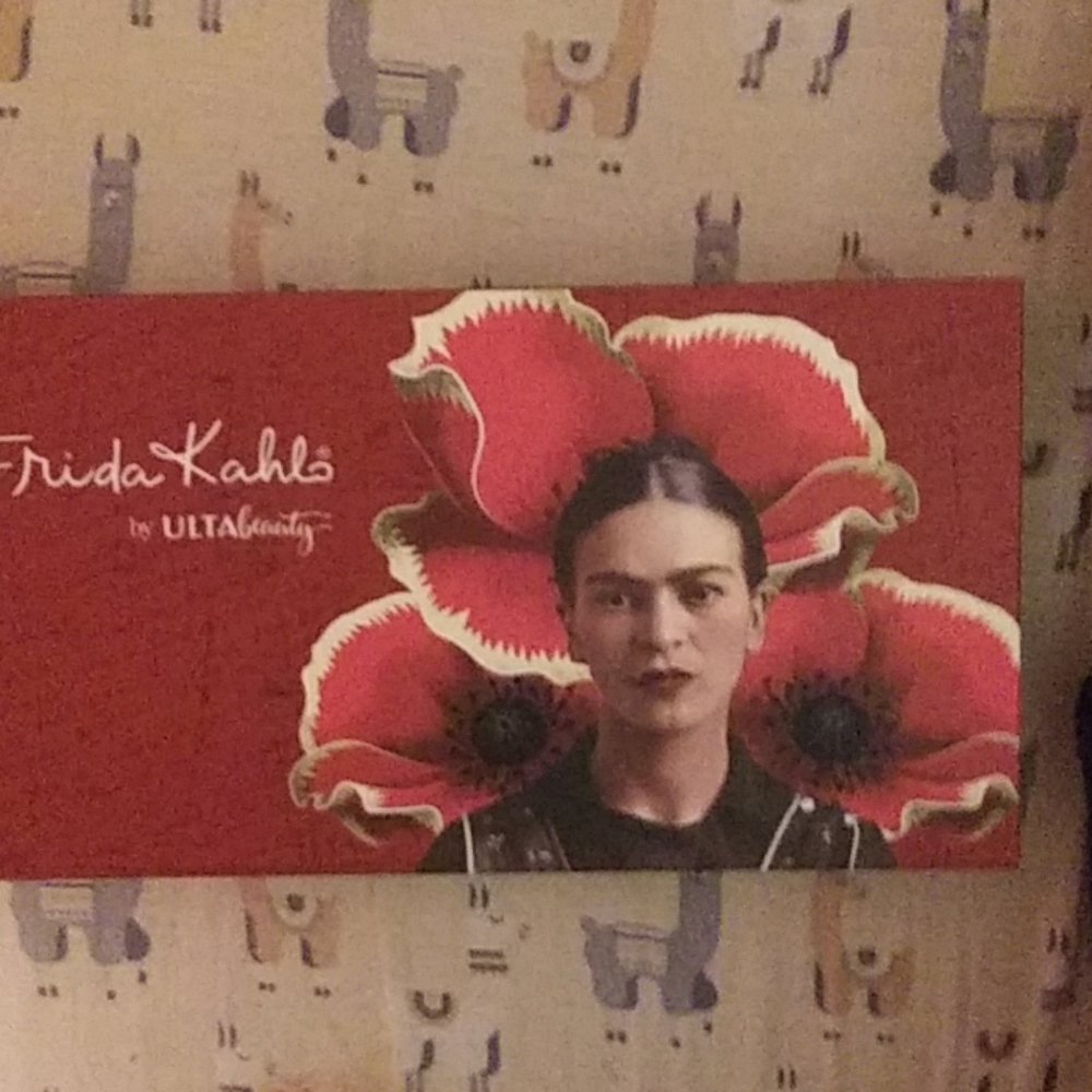 Frida kahls signature collection Box